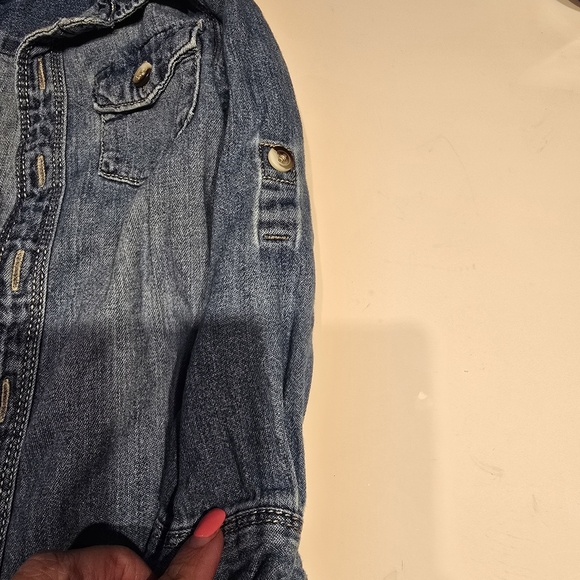 Boys Old Navy Classic Blue Denim Shirt. Size 3t - Picture 4 of 6